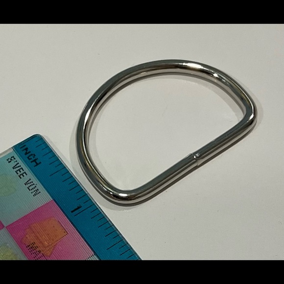 Large D Rings - Picture 3 of 4